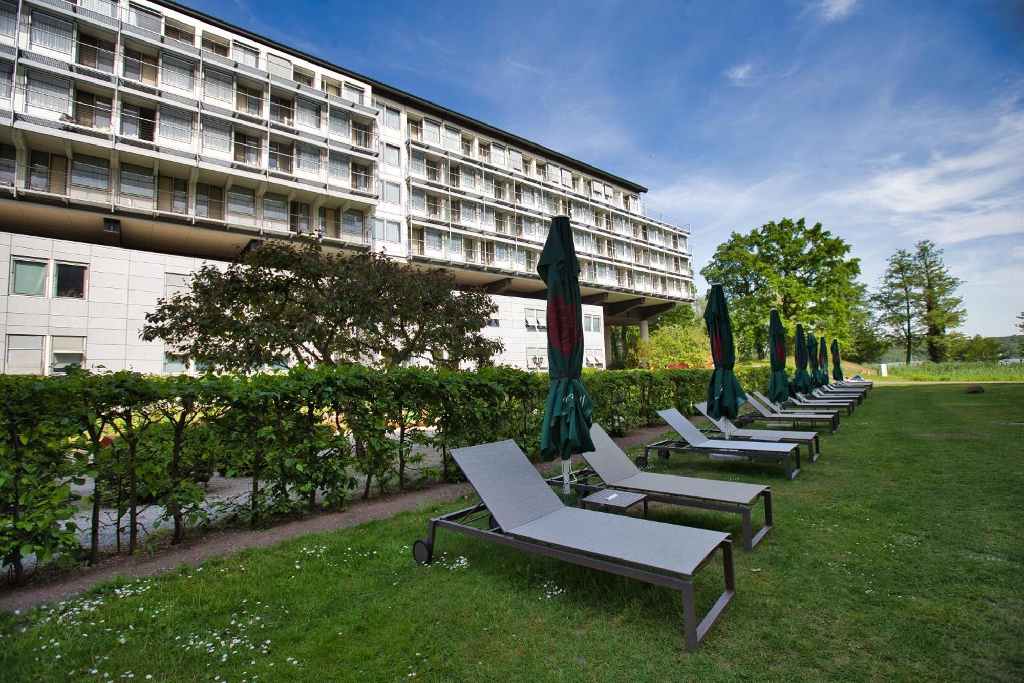 Kongresshotel Potsdam Am Templiner See Exterior foto